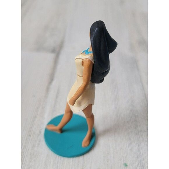 Pocahontas princess Disney Pixar toy figure - Picture 4 of 5